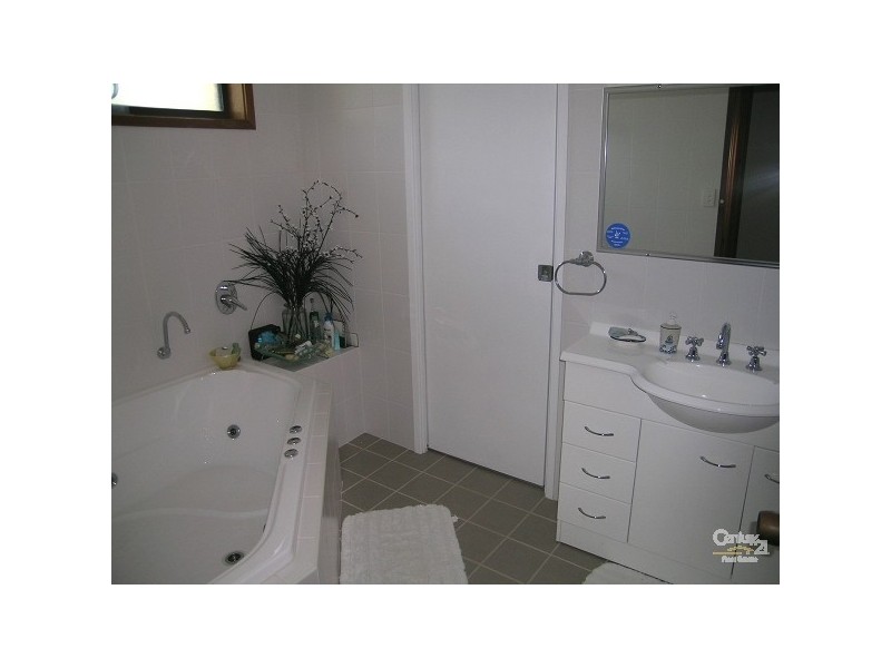 7 Capri Avenue, Forster NSW 2428