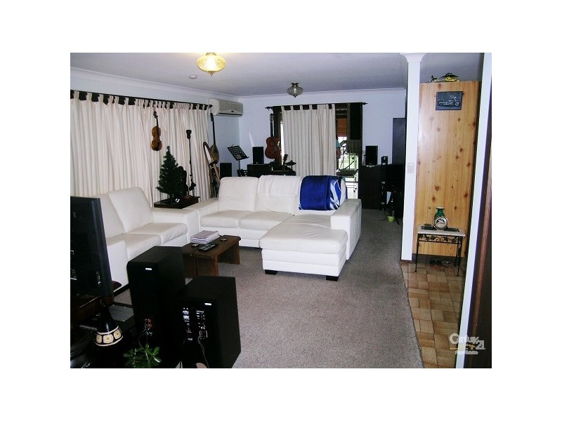 9 Guy Avenue, Forster NSW 2428
