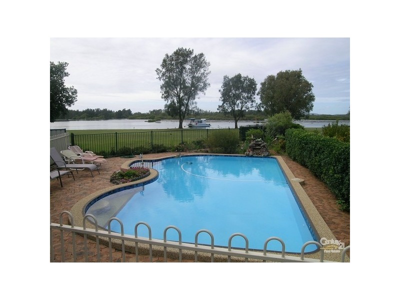 5 Mount View Parade, Tuncurry NSW 2428