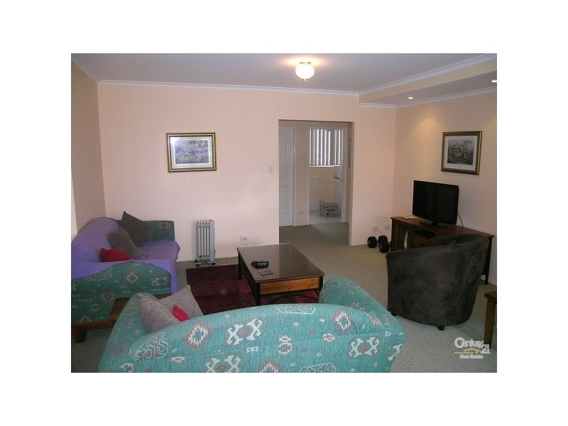 2/15 Reserve Road, Forster NSW 2428