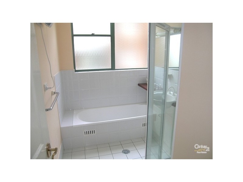 2/15 Reserve Road, Forster NSW 2428