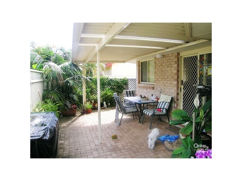 2/4 Grandis Drive, Tuncurry NSW 2428