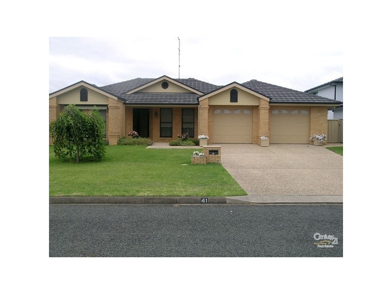 41 Kenrose Street, Forster NSW 2428