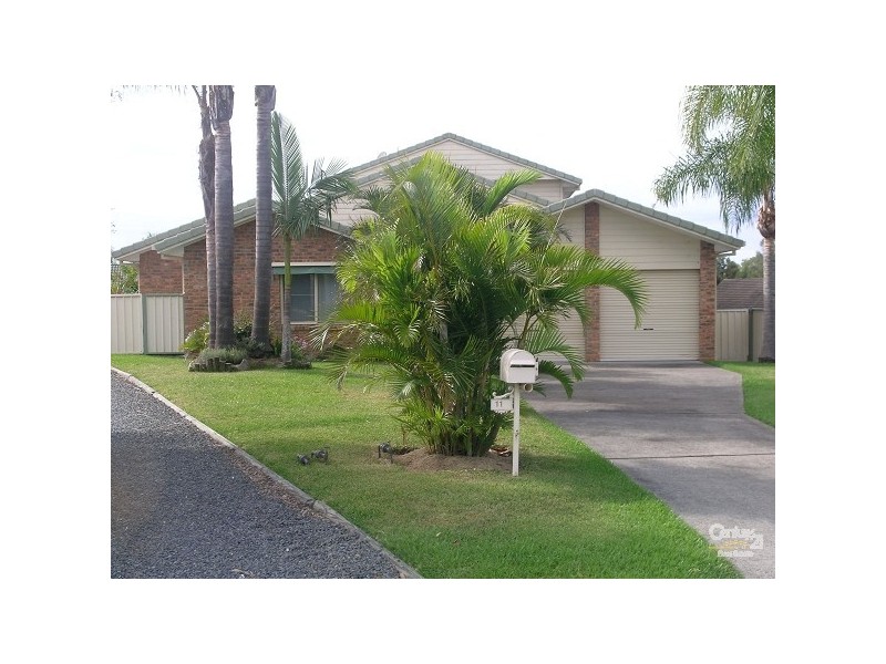 11 Greenview Close, Forster NSW 2428