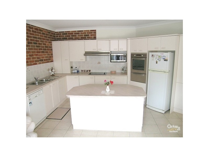 1/1 Akala Avenue, Forster NSW 2428