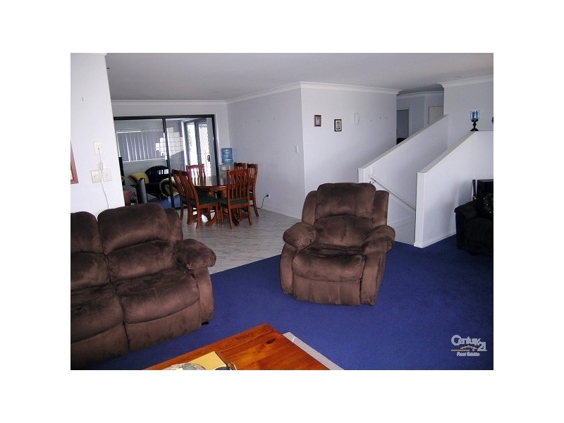 6 Timbertops Avenue, Forster NSW 2428