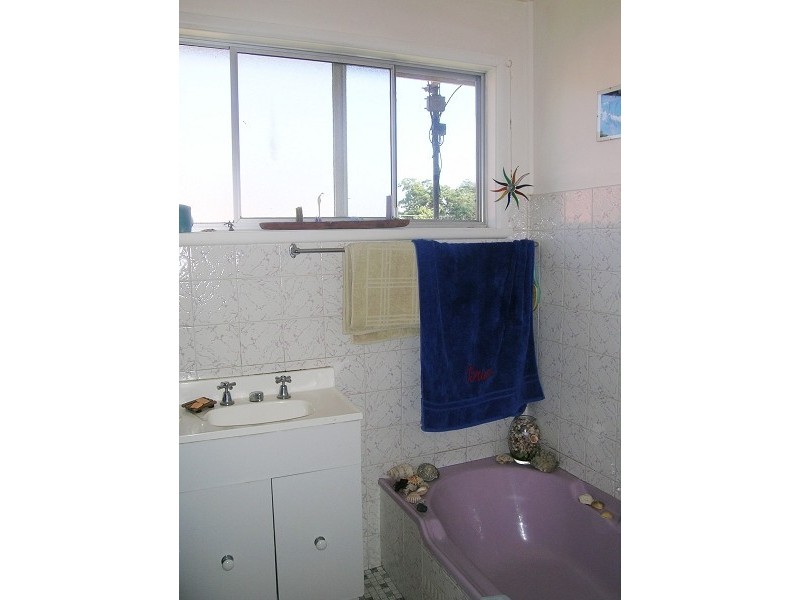 8 Mark Street, Forster NSW 2428