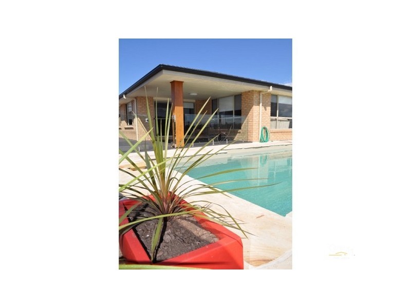 43 Wamara Crescent, Forster NSW 2428