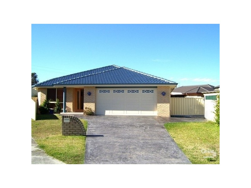 19 Serrata Circuit, Tuncurry NSW 2428