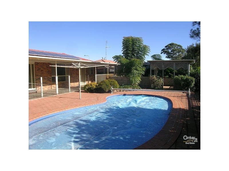 33 Christian Crescent, Forster NSW 2428