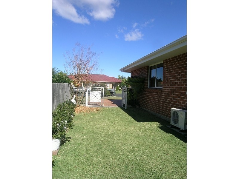 19 Christian Crescent, Forster NSW 2428