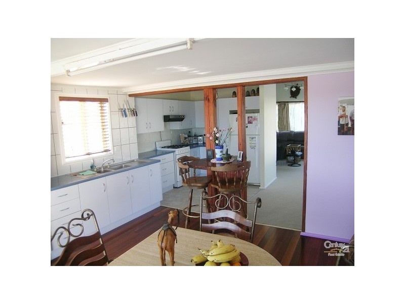 256 The Lakes Way, Tuncurry NSW 2428