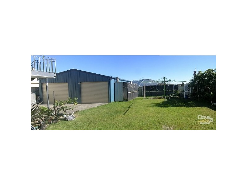 256 The Lakes Way, Tuncurry NSW 2428