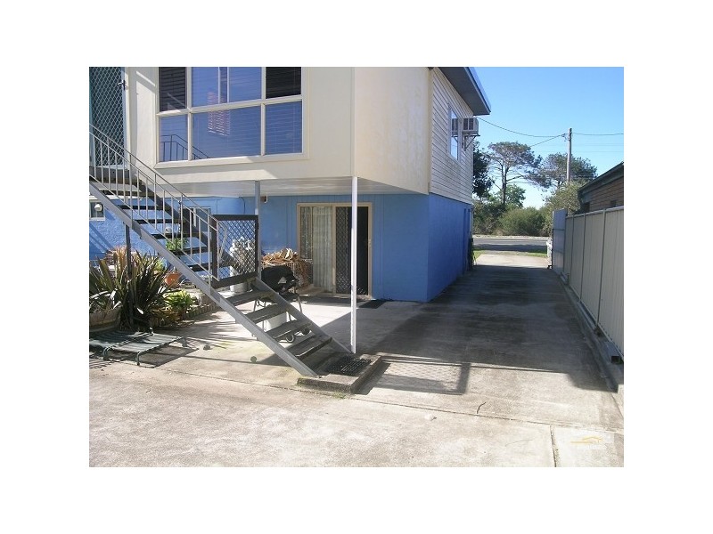 256 The Lakes Way, Tuncurry NSW 2428
