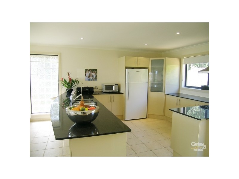 2/3 Michele Crescent, Forster NSW 2428