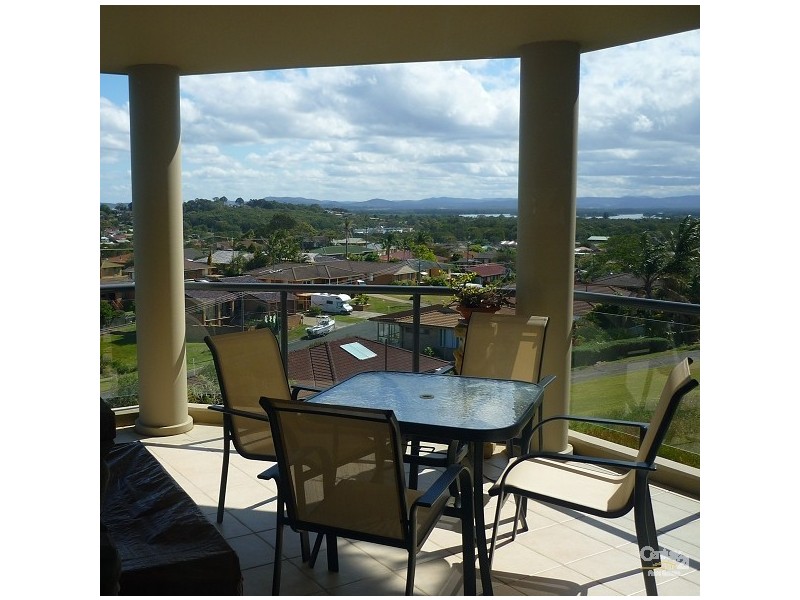 2/3 Michele Crescent, Forster NSW 2428
