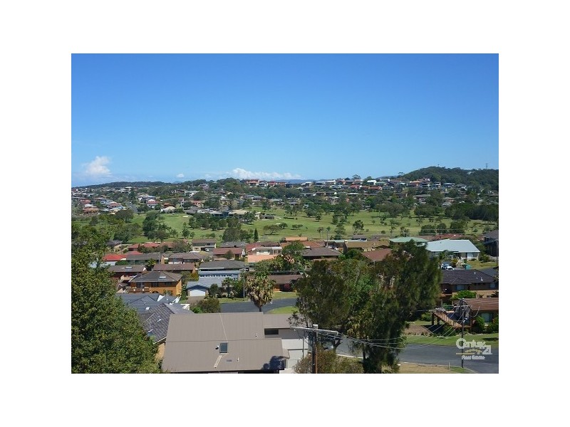 2/3 Michele Crescent, Forster NSW 2428