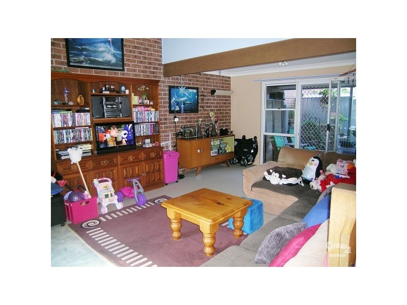 2/98 Macintosh Street, Forster NSW 2428