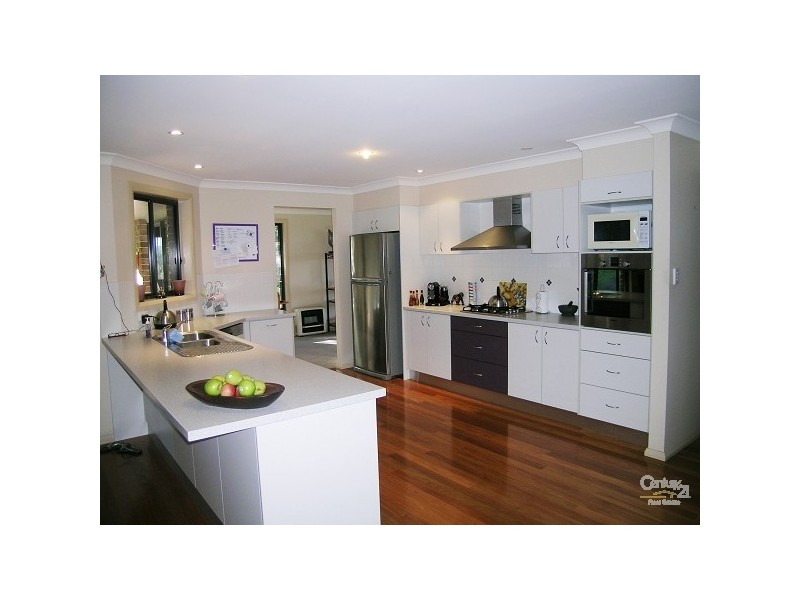 77 Seabreeze Parade, Green Point NSW 2428
