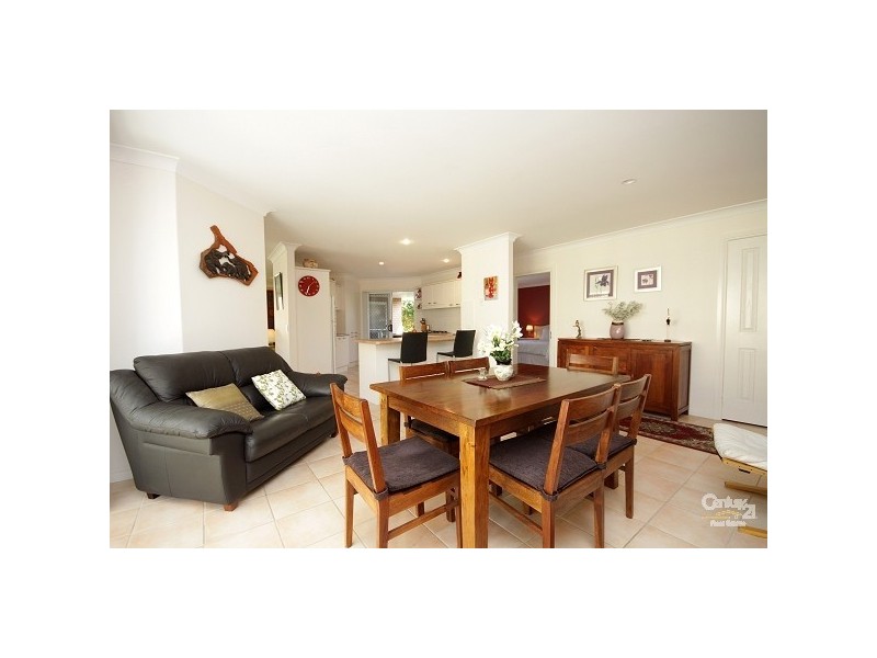 1 Robina Grove, Forster NSW 2428