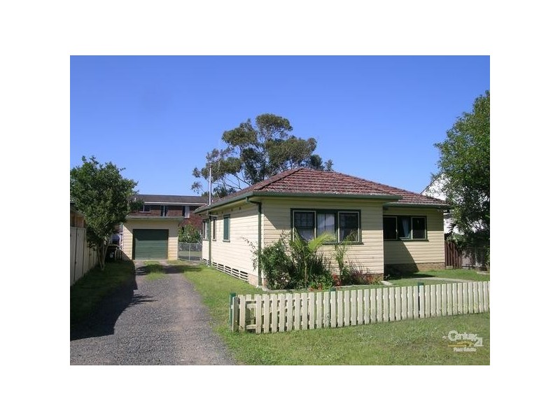16 Strand Street, Forster NSW 2428