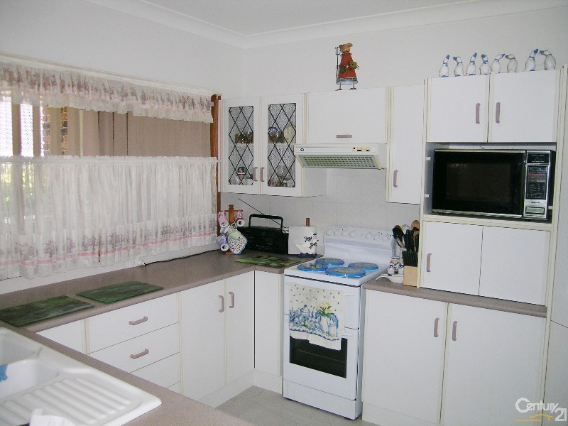6 Mirita Place, Forster NSW 2428