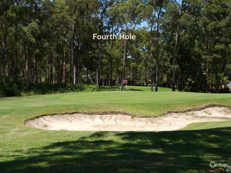 13 The Saddle, Tallwoods Village NSW 2430