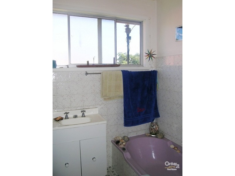 8 Mark Street, Forster NSW 2428