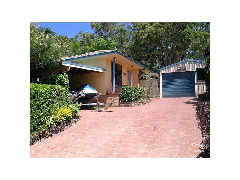 127 Green Point Drive, Green Point NSW 2428