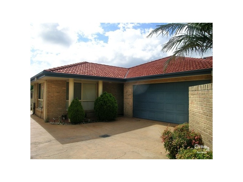 2/35 Amanda Crescent, Forster NSW 2428