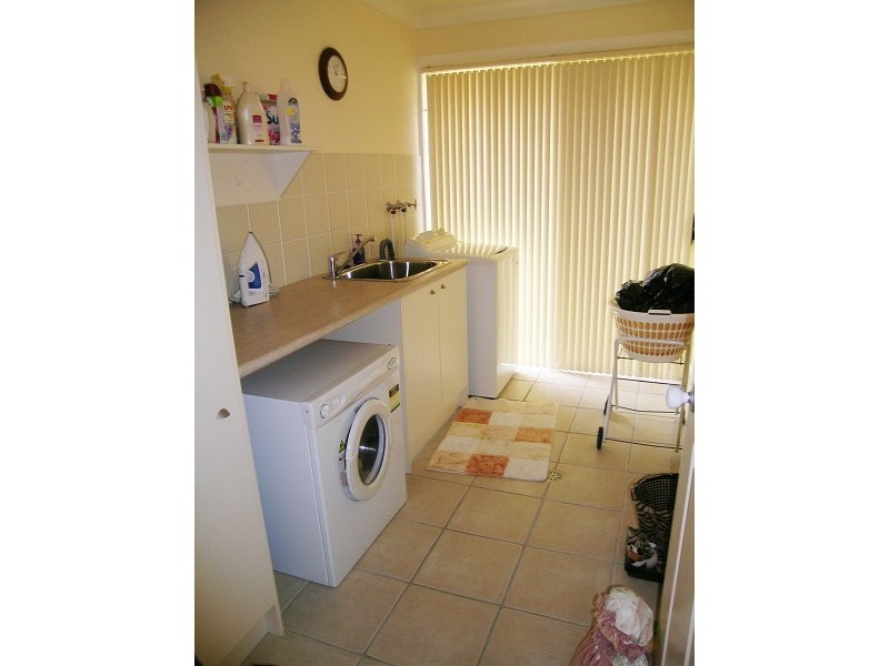 2/35 Amanda Crescent, Forster NSW 2428