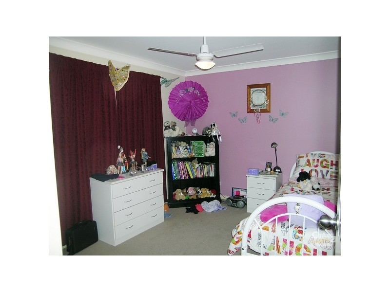 77 Seabreeze Parade, Forster NSW 2428