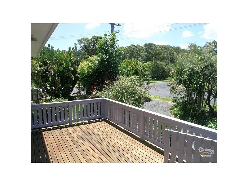 4 Tudor Street, Tarbuck Bay NSW 2428