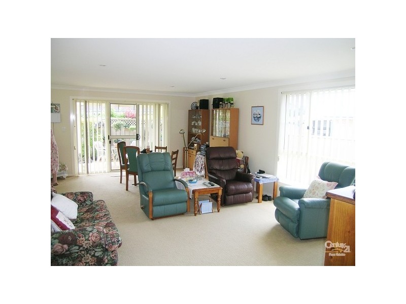 2/10 Lisa Place, Forster NSW 2428