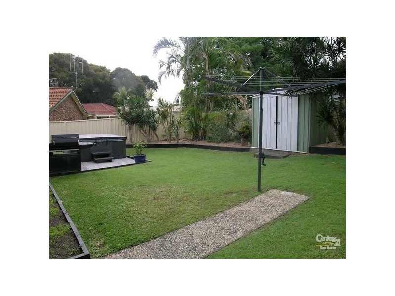 4 Cocos Crescent, Forster NSW 2428