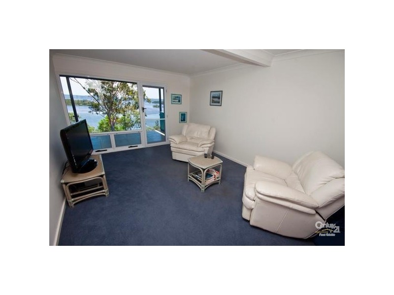 47 Green Point Drive, Green Point NSW 2428