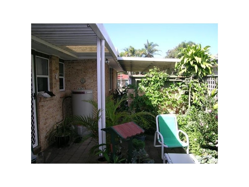 2/95 Goldens Road, Forster NSW 2428