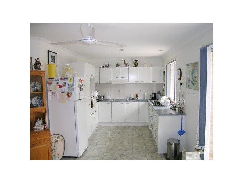 92 Green Point Drive,, Green Point NSW 2428
