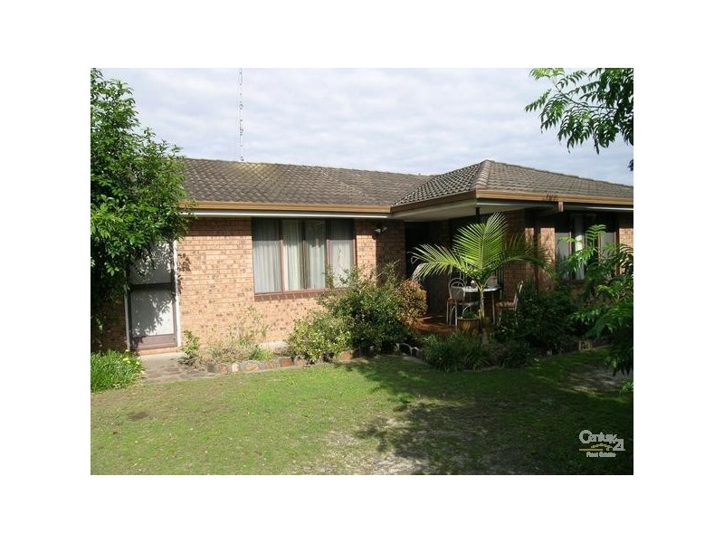 103 Macintosh Street, Forster NSW 2428