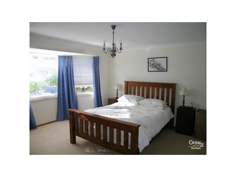 90 Strand Street, Forster NSW 2428