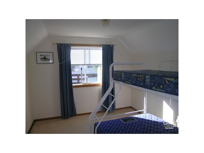 90 Strand Street, Forster NSW 2428