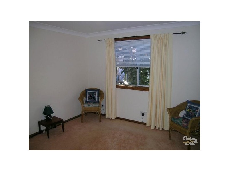90 Strand Street, Forster NSW 2428