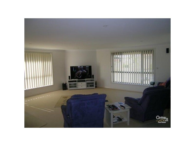 1/15 Riana Avenue, Forster NSW 2428