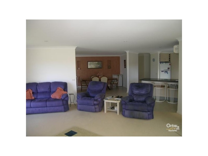 1/15 Riana Avenue, Forster NSW 2428