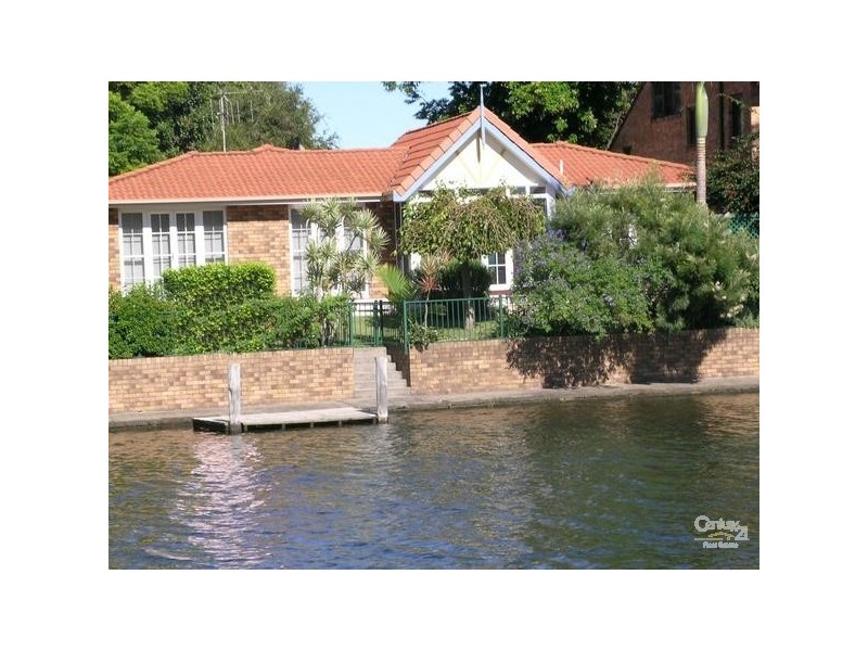 120 Elizabeth Parade, Forster NSW 2428