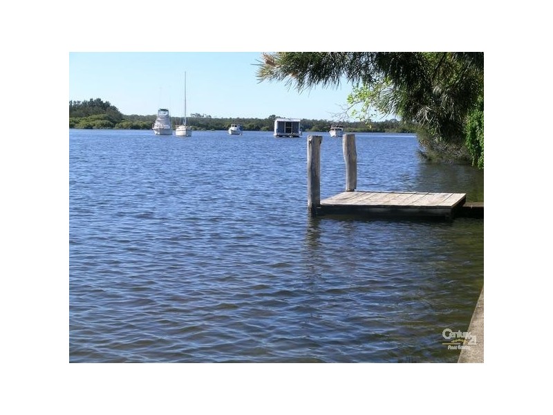 120 Elizabeth Parade, Forster NSW 2428