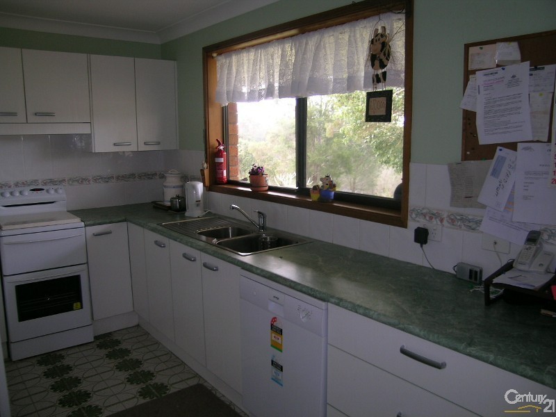 15 Kiwarrak Drive, Rainbow Flat NSW 2430