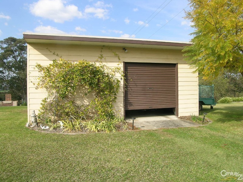 15 Kiwarrak Drive, Rainbow Flat NSW 2430