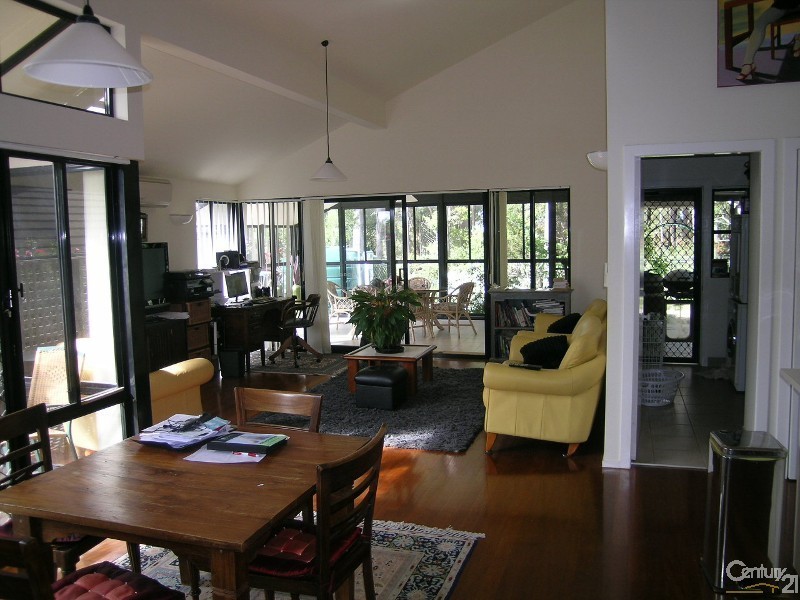 7 Zamia Place, Forster NSW 2428