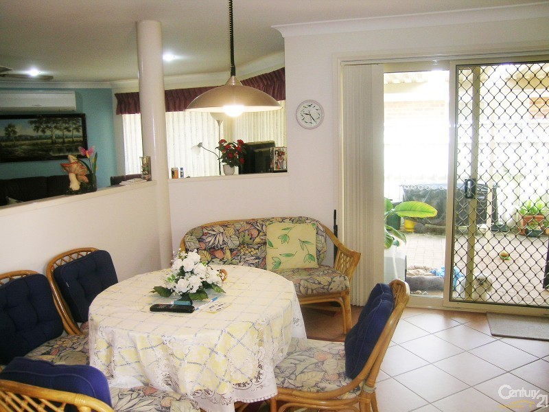 2/4 Grandis Drive, Tuncurry NSW 2428